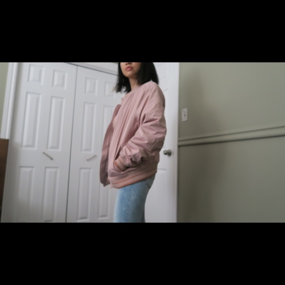 Oversized pinkiest Bomber jacket - Picture 2 of 6